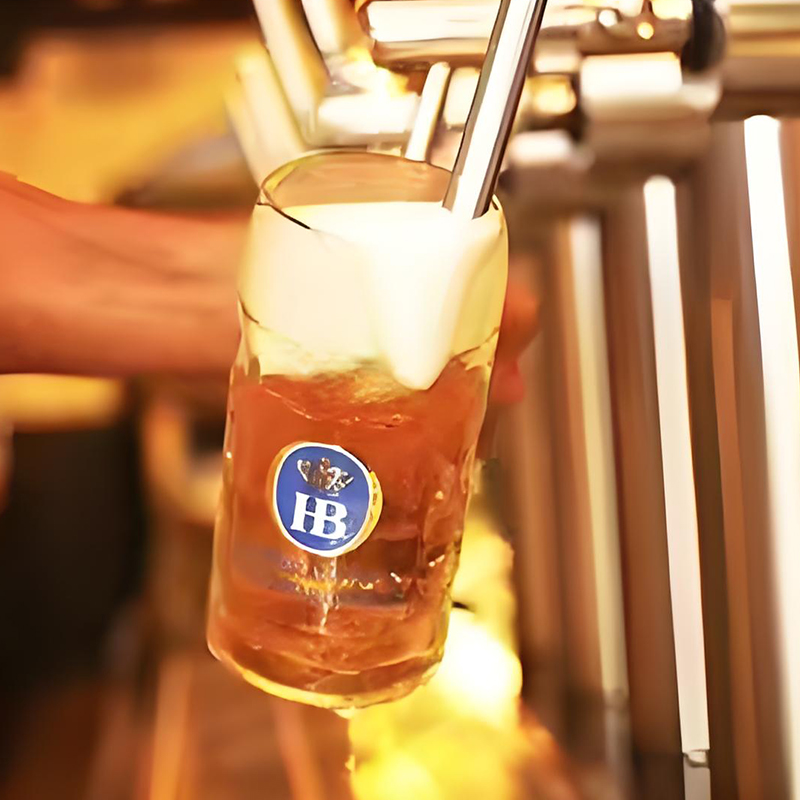 From 'Beer Movers' to' Cultural Communicators': The Global Vision of Luang Prabang Trade